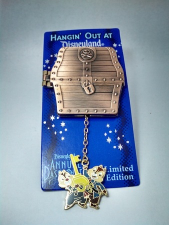 Annual Passholder Hanging Pin Collection - Pirates of the Caribbean