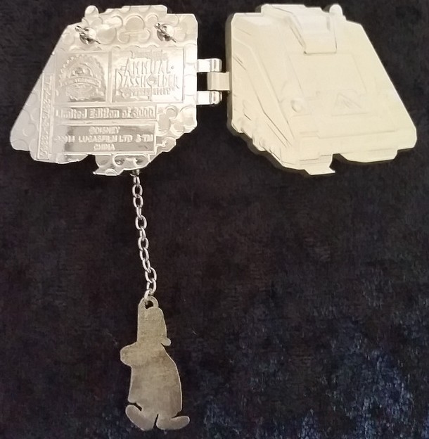 Annual Passholder Hanging Pin Collection - Star Tours view 4