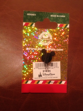 WDW - Mickey’s Very Merry Christmas Party 2013 - Chip & Dale Snow Globe view 2