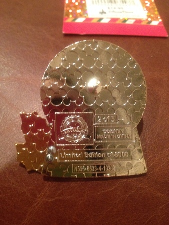 WDW - Mickey’s Very Merry Christmas Party 2013 - Chip & Dale Snow Globe view 3