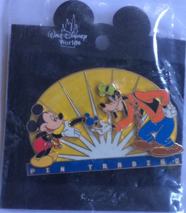 Mickey and Goofy Pin Trading Slider view 4