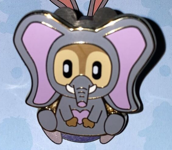 WDI - Zootopia Adorbs Mystery Pin Collection - Ele Finnick Chaser view 3