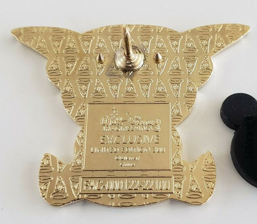 WDI - Meet the Robinsons aDorbs Mystery Pin Collection - Grandpa Bud view 4